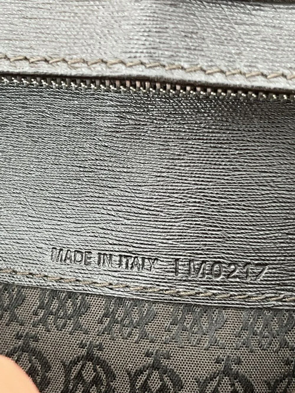 Dunhill Black Grained Leather Long Bifold Wallet Monogram Lining Made in Italy